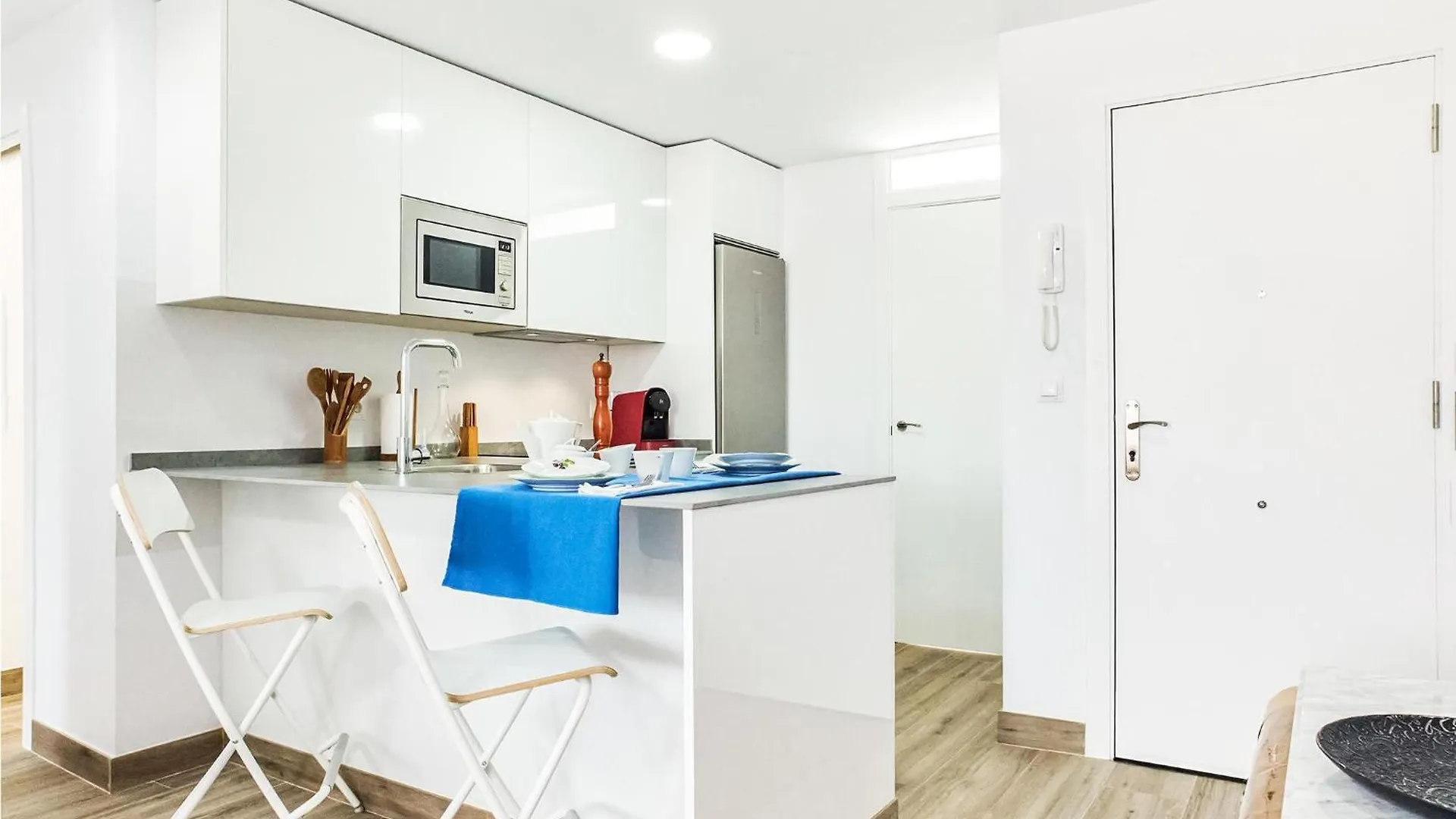 Beautiful Apartment In Cadiz With Kitchen Ισπανία
